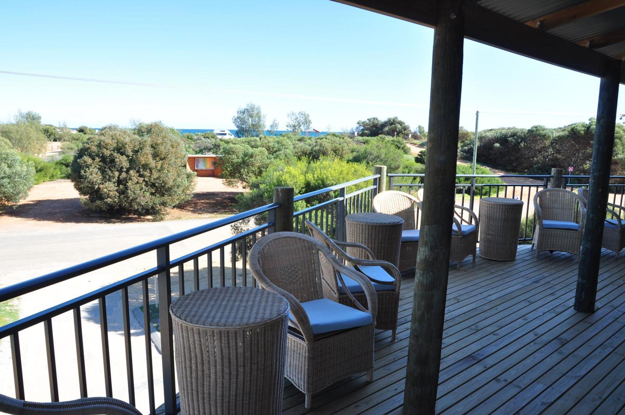 Centrebreak Beach Stay Green Head Exterior foto
